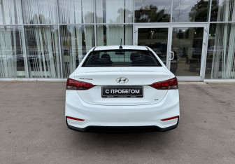 Подержанный автомобиль Hyundai Solaris Sedan 2019 года (6 фото)