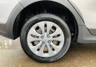 Подержанный автомобиль Kia Rio Hatchback 2020 года (12 фото)