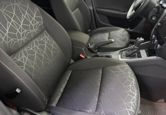 Подержанный автомобиль Skoda Octavia Liftback 2019 года (9 фото)