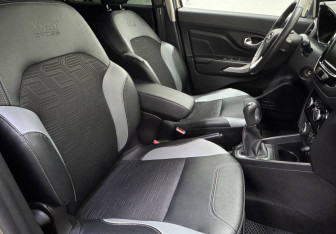 Подержанный автомобиль LADA (ВАЗ) XRAY 2020 года (9 фото)