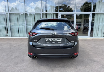 Подержанный автомобиль Mazda CX-5 2020 года (6 фото)