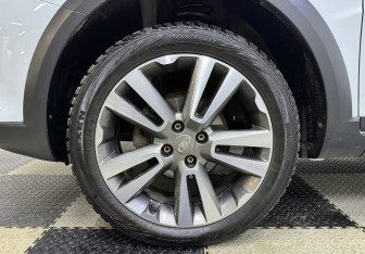 Подержанный автомобиль LADA (ВАЗ) Vesta Wagon 2019 года (12 фото)