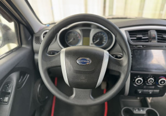 Подержанный автомобиль Datsun on-DO 2016 года (13 фото)