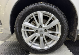 Подержанный автомобиль LADA (ВАЗ) Granta Liftback 2023 года (12 фото)