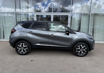 Подержанный автомобиль Renault Kaptur 2016 года (4 фото)
