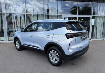 Подержанный автомобиль Chery Tiggo 4 2025 года (7 фото)