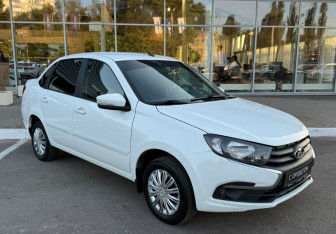 Подержанный автомобиль LADA (ВАЗ) Granta Sedan 2019 года (3 фото)