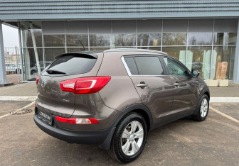 Подержанный автомобиль Kia Sportage 2012 года (5 фото)