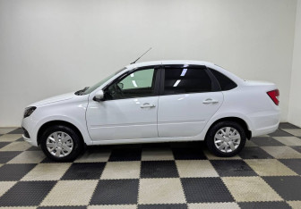 Подержанный автомобиль LADA (ВАЗ) Granta Sedan 2023 года (8 фото)