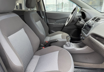 Подержанный автомобиль Chevrolet Cobalt Sedan 2021 года (10 фото)
