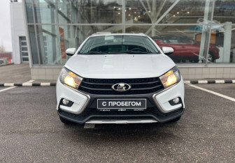 Подержанный автомобиль LADA (ВАЗ) Vesta Wagon 2019 года (3 фото)